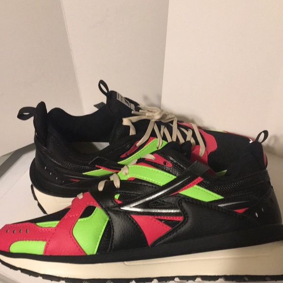 Fila Sandenal Low Mens athletic Shoes/Sneakers Black New size 10.5 - Picture 4 of 7